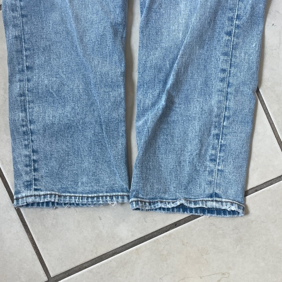 Abercrombie & Fitch Ankle Straight Ultra Curve Love High Rise Jeans - Picture 4 of 7